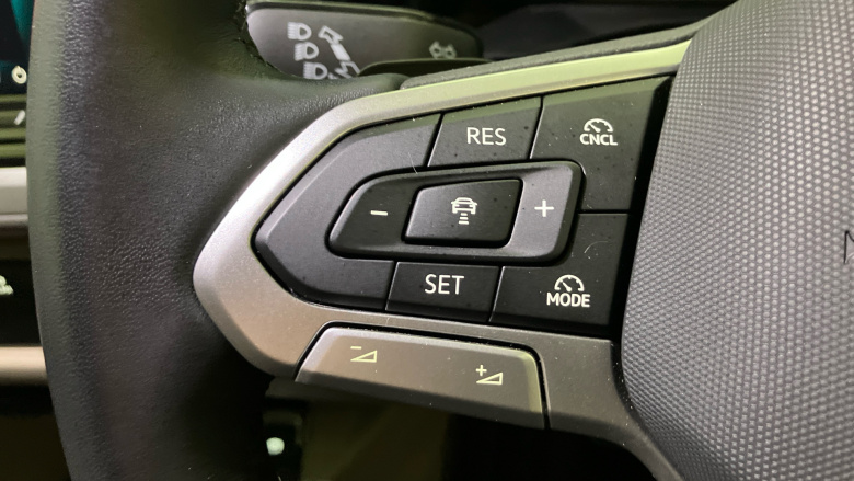 Volkswagen Multivan 2.0 TDI Life 5dr DSG Diesel Estate